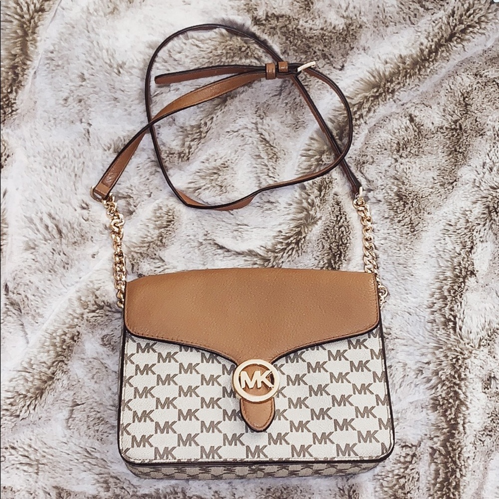 Michael Kors Cross Body Bag